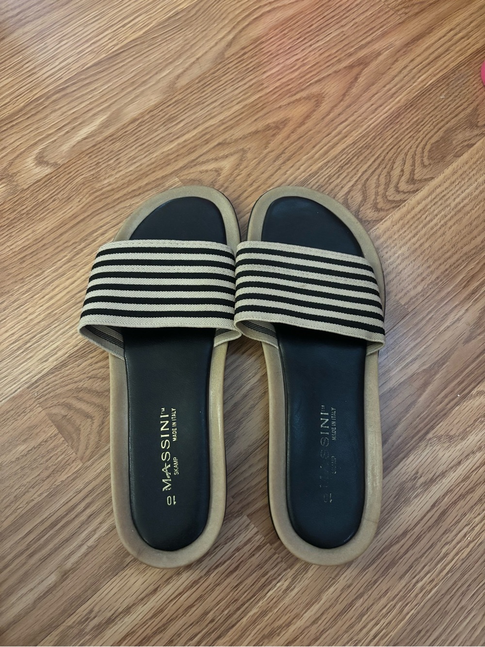 Massini Black and Tan Striped Slide Sandals Size 10